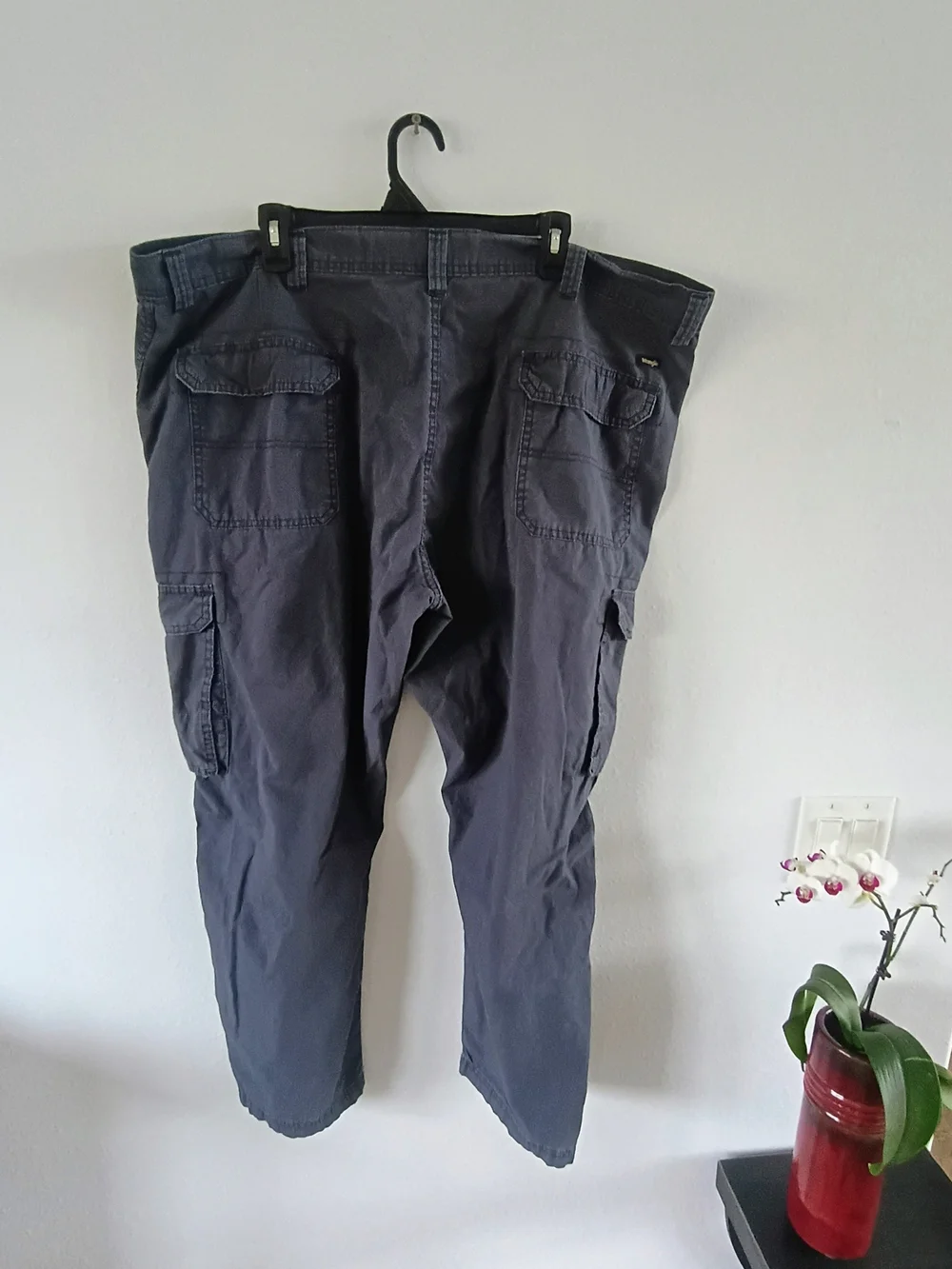 Wrangler Charcoal Gray Cargo Utility Pants Mens 46x29 Relaxed Fit Cotton_2